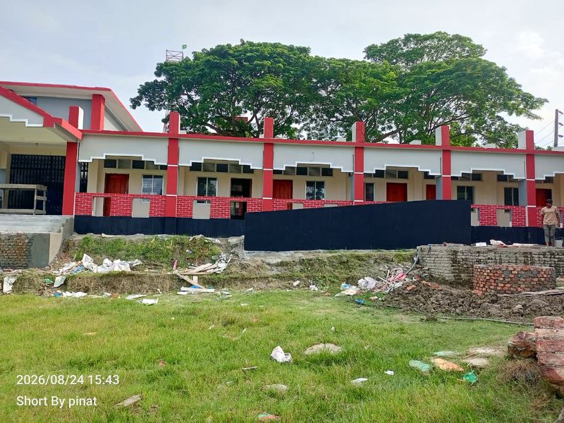 Single-storey classroom block nearing completion